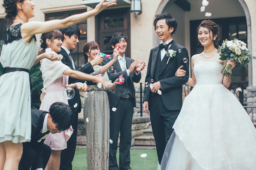 少人数ウェディングを成功させる 親族 家族 友人のみの結婚式におけるおすすめ演出 神戸の結婚式場 ウェディングならザ ガーデン プレイス 蘇州園 公式